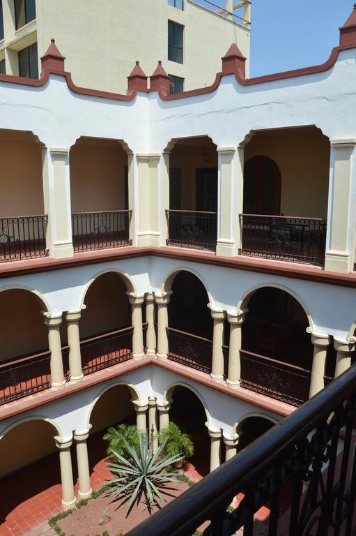 Hotel Los Monteros シウダービクトリア エクステリア 写真