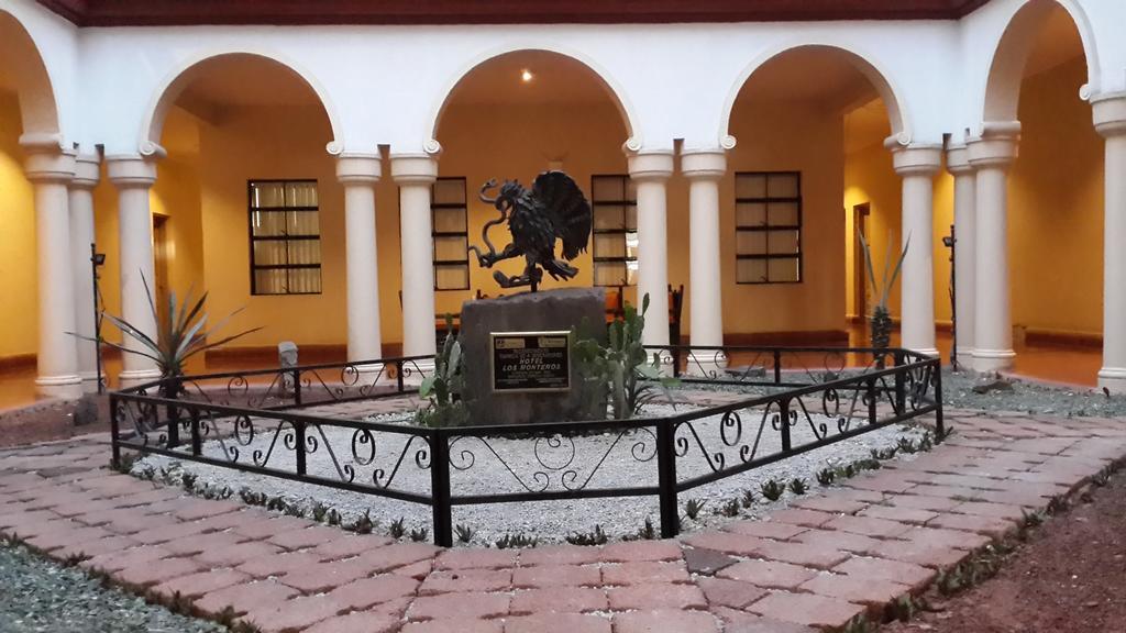 Hotel Los Monteros シウダービクトリア エクステリア 写真